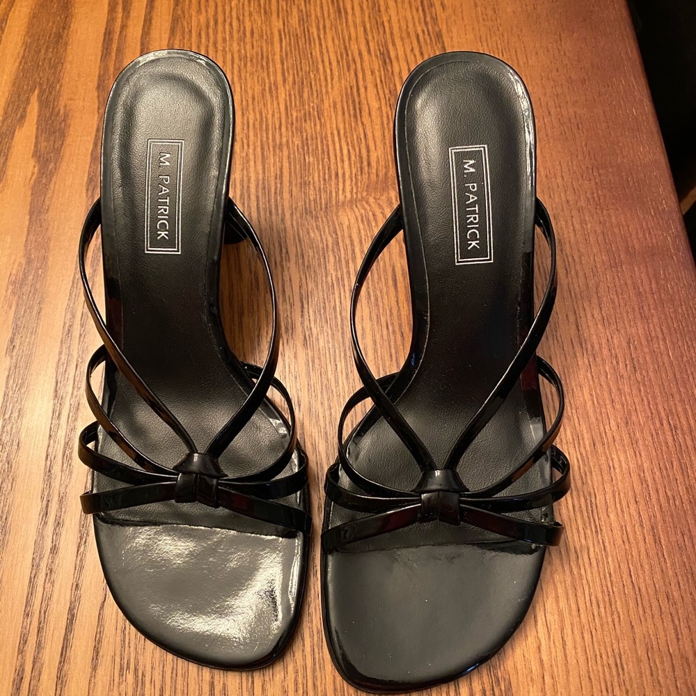 Black dress shoes